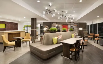 Photo 4 - Home2 Suites by Hilton Houston Webster