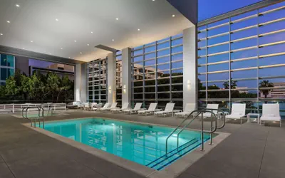 Photo 2 - Hampton Inn & Suites Santa Monica