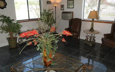 Photo 2 - Oscoda Lakeside Hotel