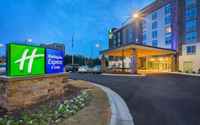 Photo 2 - Holiday Inn Express & Suites Covington by IHG