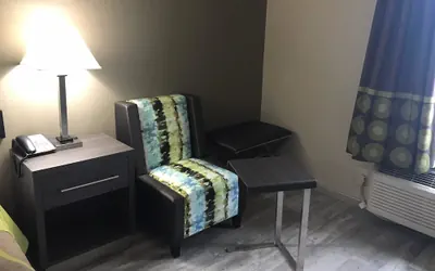 Photo 2 - Super 8 by Wyndham Pascagoula