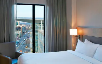 Photo 3 - AC Hotel by Marriott Minneapolis Downtown
