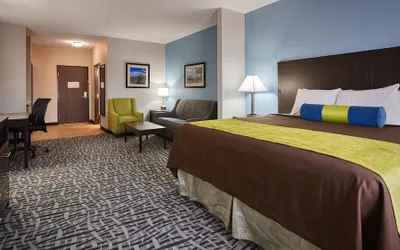 Photo 5 - Best Western Plus Lonestar Inn & Suites