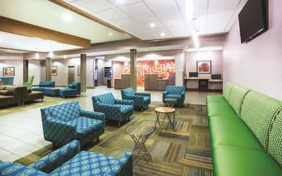 Photo 4 - La Quinta Inn & Suites by Wyndham St. Paul-Woodbury