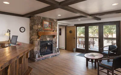 Photo 4 - The Landing at Estes Park - Riverside Retreat