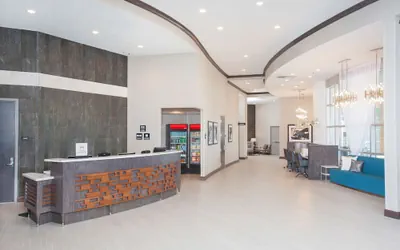 Photo 2 - Hampton Inn & Suites LAX El Segundo