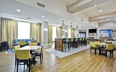 Photo 4 - Hampton Inn Kyle