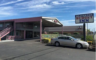 Photo 2 - Beaverton Budget Inn