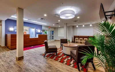 Photo 5 - Microtel Inn & Suites by Wyndham Niagara Falls