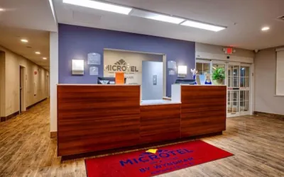 Photo 3 - Microtel Inn & Suites by Wyndham Niagara Falls