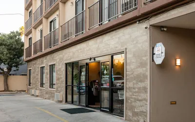 GreenTree Inn & Suites Alhambra