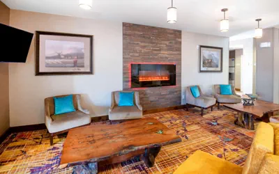 Photo 3 - La Quinta Inn & Suites by Wyndham Durango