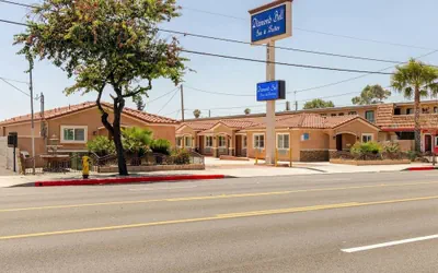 Diamond Bell Inn & Suites