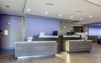 Photo 4 - Fairfield Inn & Suites by Marriott St. Joseph Stevensville
