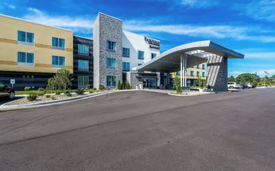 Photo 2 - Fairfield Inn & Suites by Marriott St. Joseph Stevensville