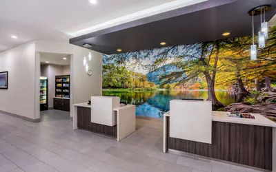 Photo 5 - La Quinta Inn & Suites by Wyndham Houston Cypress