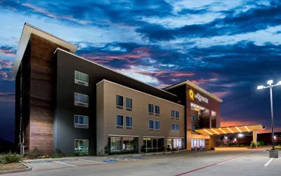 Photo 2 - La Quinta Inn & Suites by Wyndham Houston Cypress