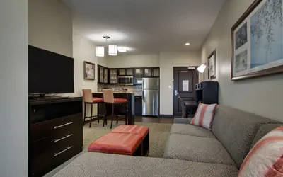 Photo 5 - Staybridge Suites Plano - The Colony by IHG