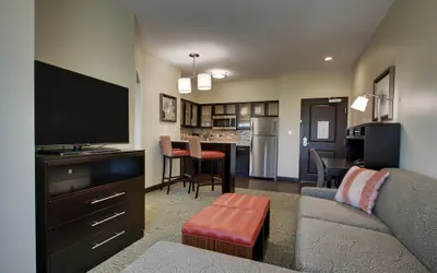 Photo 4 - Staybridge Suites Plano - The Colony by IHG