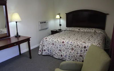 Photo 5 - Pleasant Hill Motel