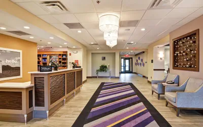 Photo 5 - Hampton Inn & Suites Ashland