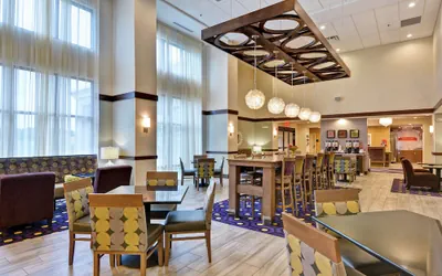 Photo 3 - Hampton Inn & Suites Ashland