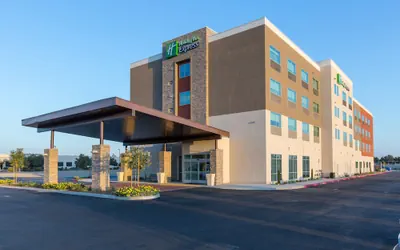 Holiday Inn Express Visalia Sequoia Gateway Area by IHG