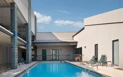 Photo 2 - Executive Inn & Suites