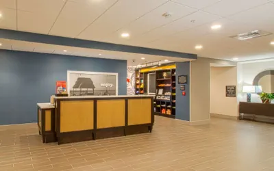 Photo 4 - Hampton Inn Crestview South  I-10