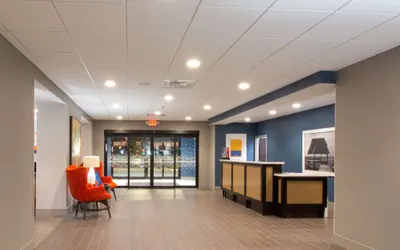 Photo 3 - Hampton Inn Crestview South  I-10