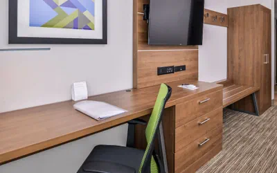 Photo 3 - Holiday Inn Express & Suites Siloam Springs by IHG