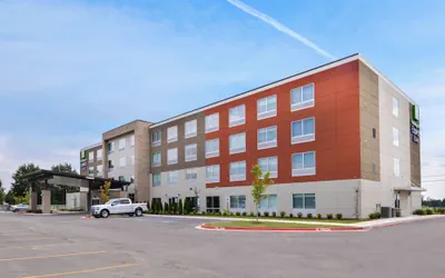 Holiday Inn Express & Suites Siloam Springs by IHG