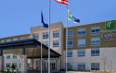 Holiday Inn Express & Suites Southgate - Detroit Area by IHG