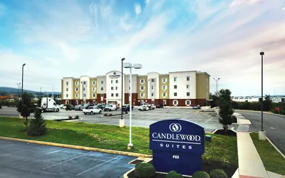 Photo 2 - Candlewood Suites York by IHG