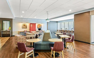 Photo 3 - Home2 Suites by Hilton Youngstown West/Austintown