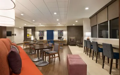 Photo 5 - Home2 Suites by Hilton Glendale - Westgate
