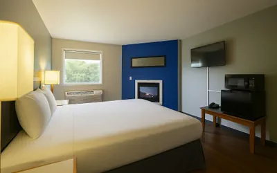 Sunnyside Inn & Suites