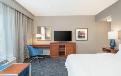 Photo 5 - Hampton Inn & Suites Newburgh Stewart Airport