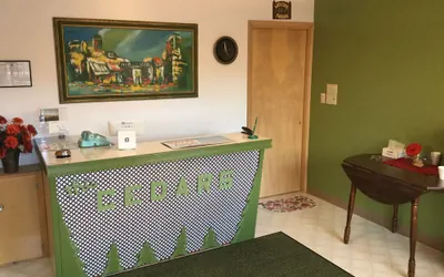 Photo 4 - Cedars Motel