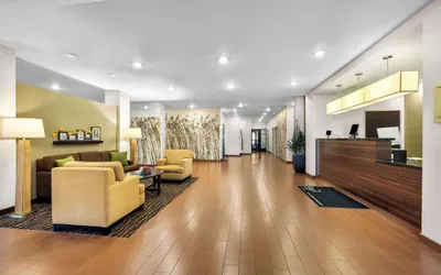 Photo 5 - Sleep Inn & Suites West-Near Medical Center