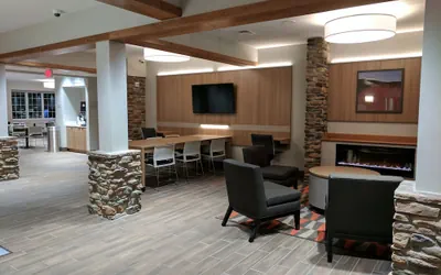 Photo 5 - Microtel Inn & Suites by Wyndham Clarion