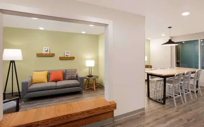 Photo 5 - WoodSpring Suites Plano - North Dallas
