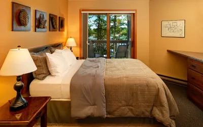 Photo 3 - The Pointe Hotel and Suites