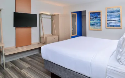 Photo 4 - Holiday Inn Express & Suites Brighton South - US 23 by IHG