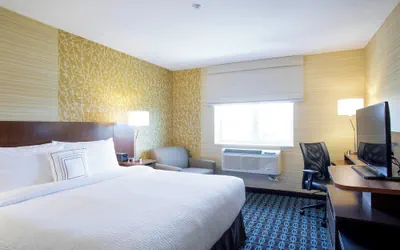 Photo 2 - Fairfield Inn & Suites New York Queens/Fresh Meadows