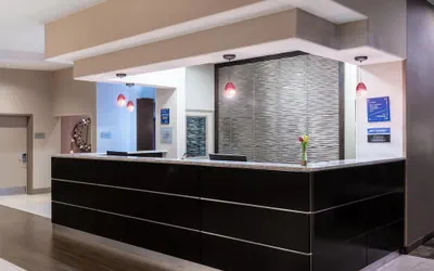 Photo 3 - Best Western Premier NYC Gateway Hotel