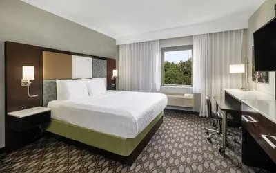 Photo 2 - Best Western Premier NYC Gateway Hotel