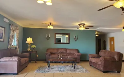 Photo 2 - Candlelight Inn & Suites Hwy 69 near McAlester