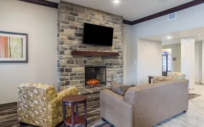 Photo 2 - Cobblestone Inn & Suites - Guernsey