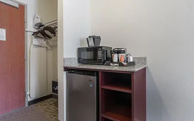 Photo 3 - Cobblestone Inn & Suites - Guernsey
